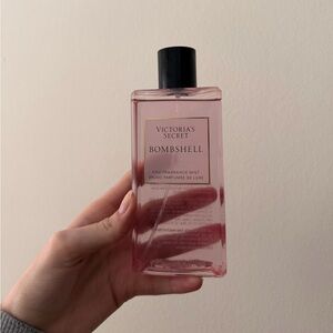 Victoria's Secret Bombshell Fragrance Mist - Soft Pink